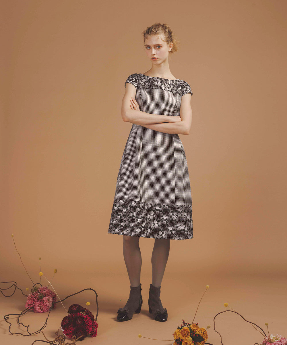 TOCCA花モチーフレースドレス 130cm FLOWER AND PLOVERS – TOCCA OFFICIAL SITE