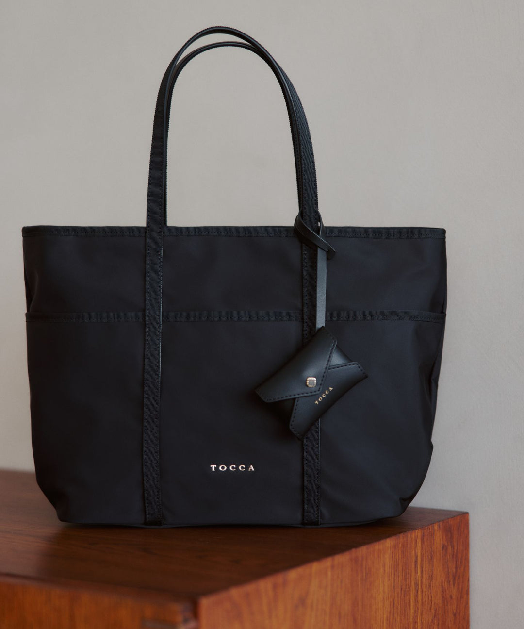 T-LETTERA NYLONBAG – TOCCA OFFICIAL SITE