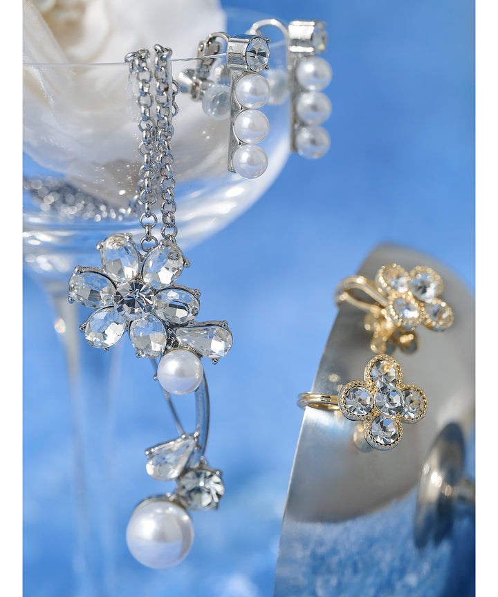 お花のカボションとファーの2wayイヤリング FLORA 2WAY EARRINGS – TOCCA OFFICIAL SITE