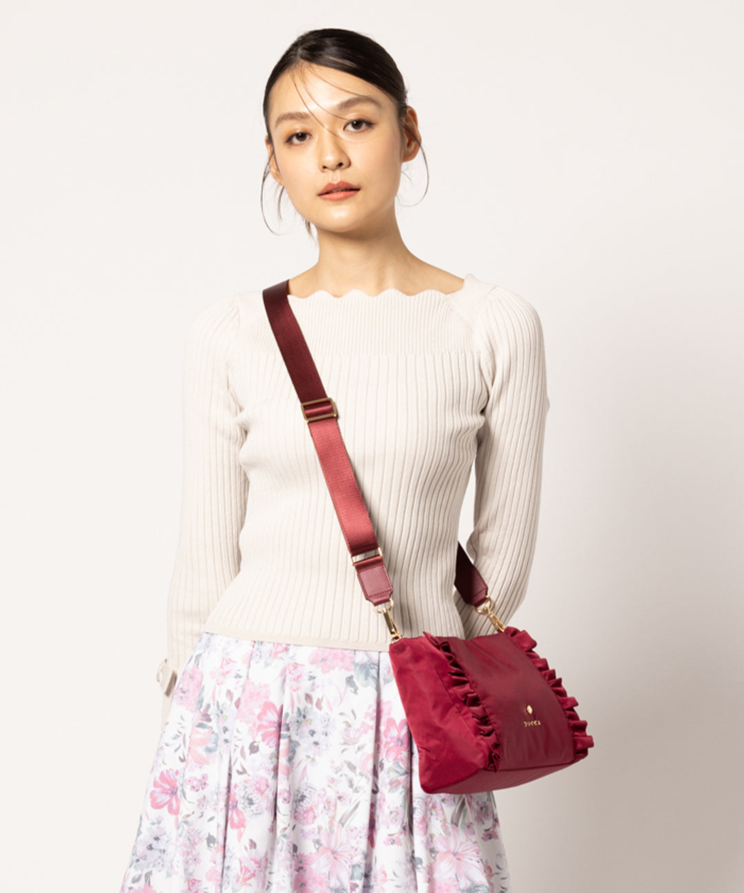 国内配送★TOCCA★TRIM WAVES ポシェット TRIM WAVES POCHETTE – TOCCA OFFICIAL SITE