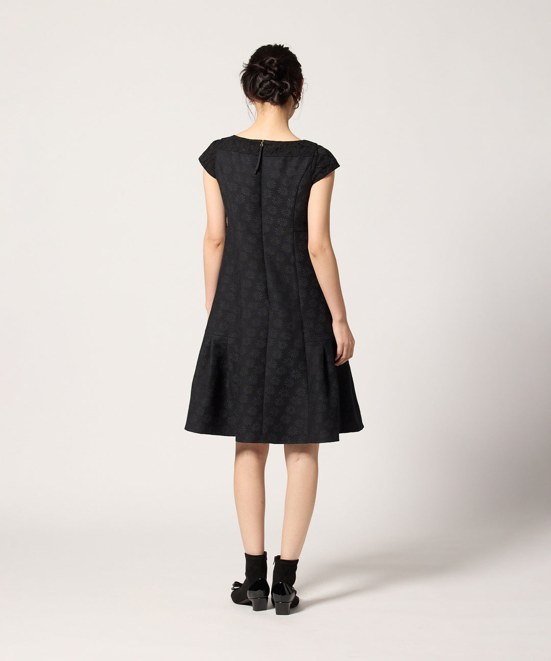 TOCCA ドレス　140 Pre Order / SMILE FLOWER DRESS – TOCCA OFFICIAL SITE