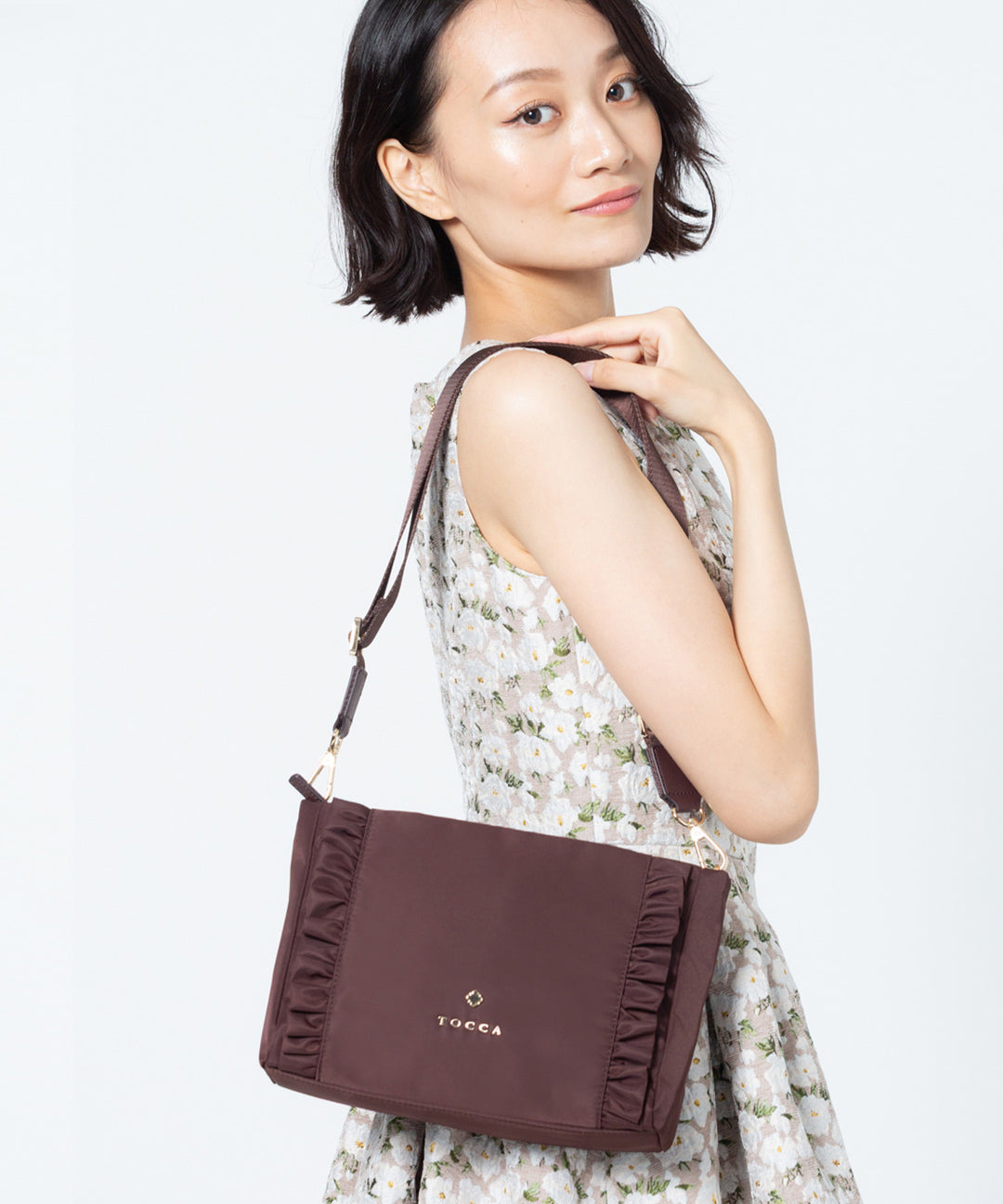 本当ラスト【新品】トッカTRIM WAVES POCHETTE ポシェットバッグ TRIM WAVES POCHETTE – TOCCA OFFICIAL SITE