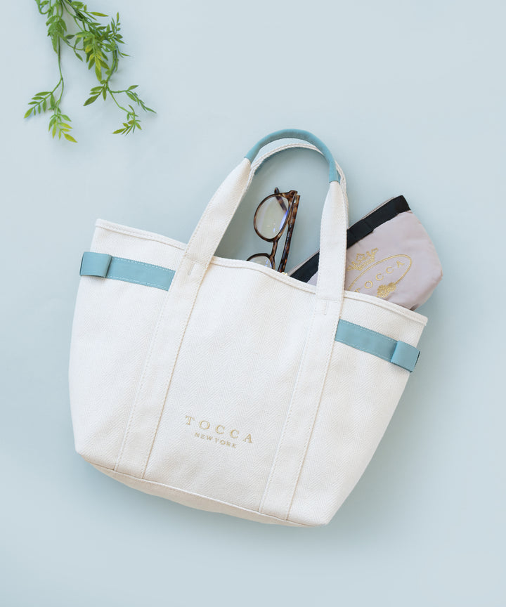 美品 TOCCA トッカ 2WAY キャンバス マザーズバッグ リボン 刺繡 TOCCA - TOCCA(トッカ) リュックサック美品 - 黒×ベージュ