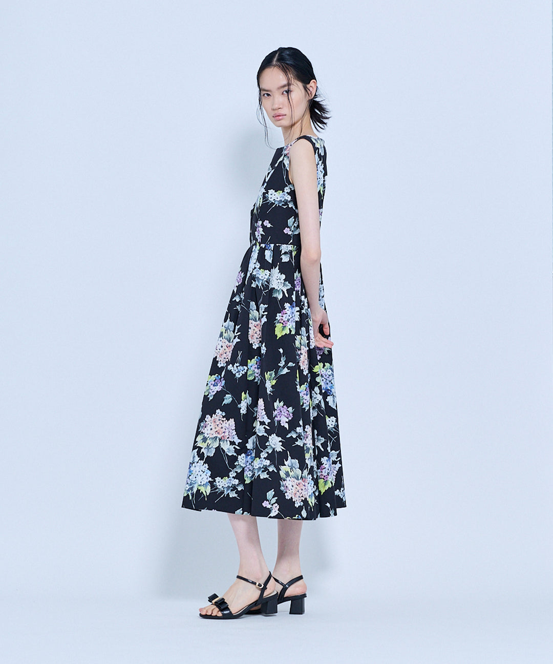Pre Order / HYDRANGEA PRISM – TOCCA OFFICIAL SITE
