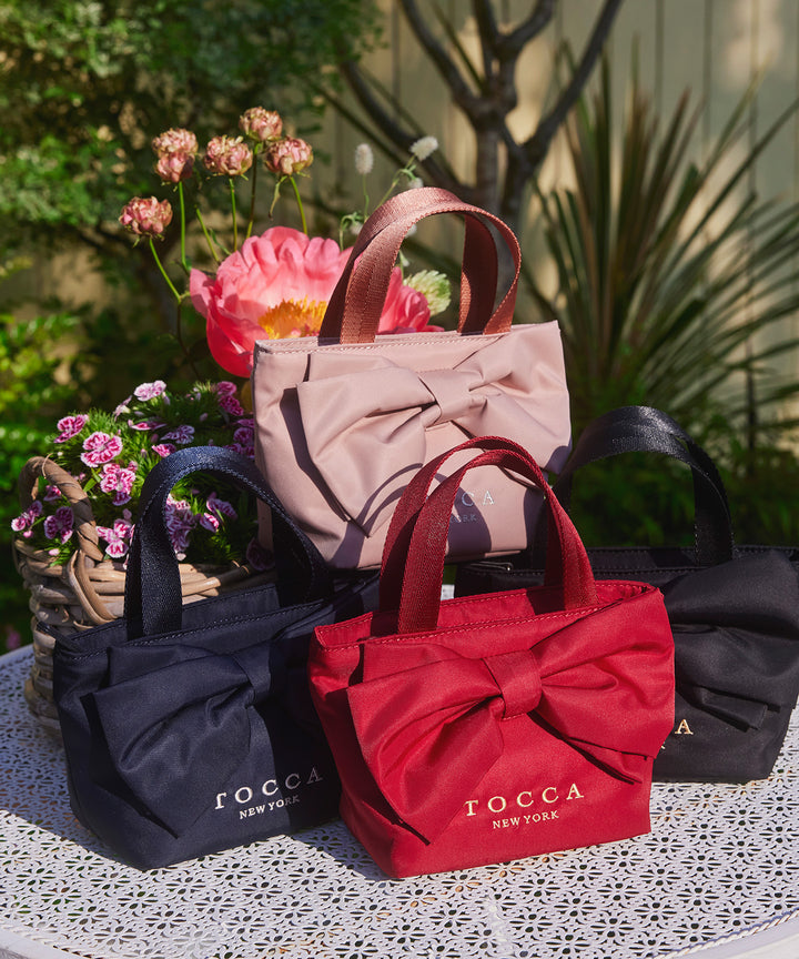 国内配送★TOCCA★リボンモチーフポーチ 5色展開 ギフトにも◎ 国内配送☆TOCCA☆リボンモチーフポーチ 5色展開 ギフトにも