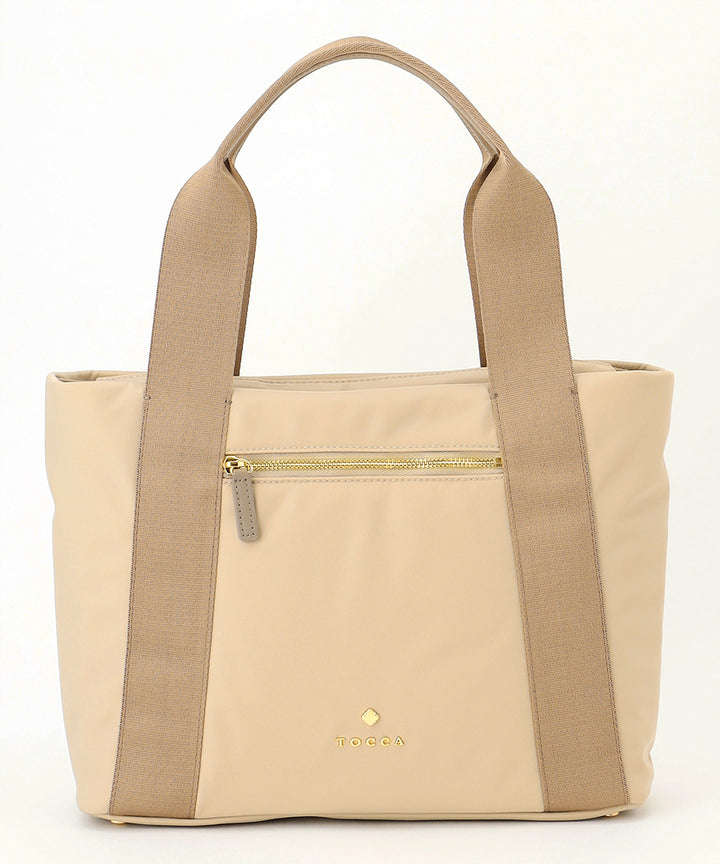TOCCA トート　A4 軽量　バック　キルトバッグ　ベージュ系　完売アイテム PROCUL A4 BAG – TOCCA OFFICIAL SITE