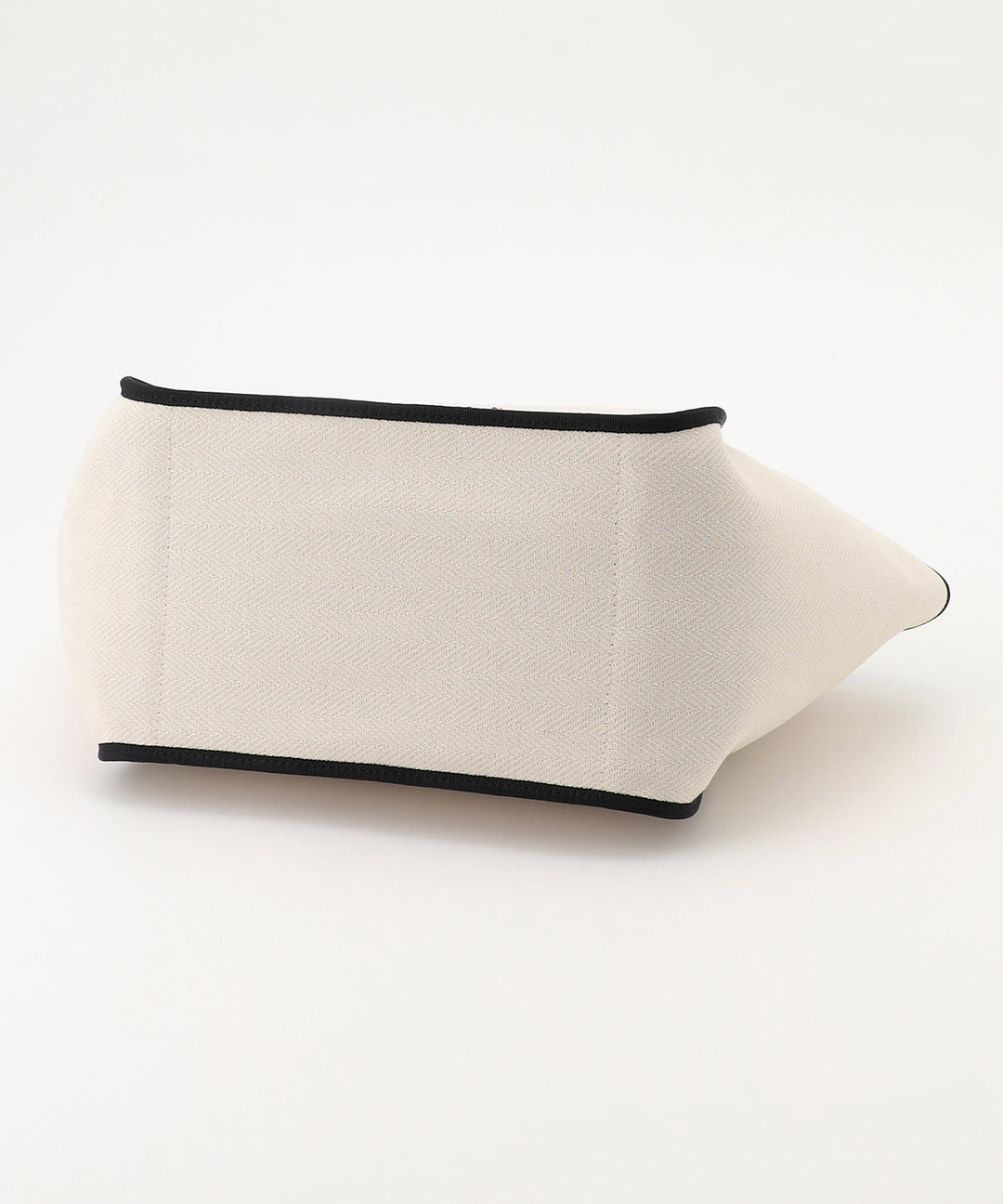 erikaオーダーページ TRIM RIBBON CANVASTOTE – TOCCA OFFICIAL SITE