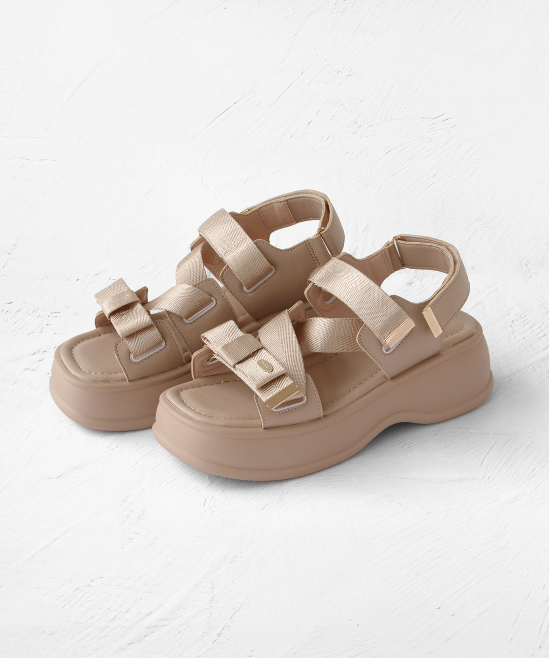 TOCCA 厚底CROSSING RIBBON SANDALS サンダル 新品 CROSSING RIBBON SPORTS SANDALS – TOCCA OFFICIAL SITE