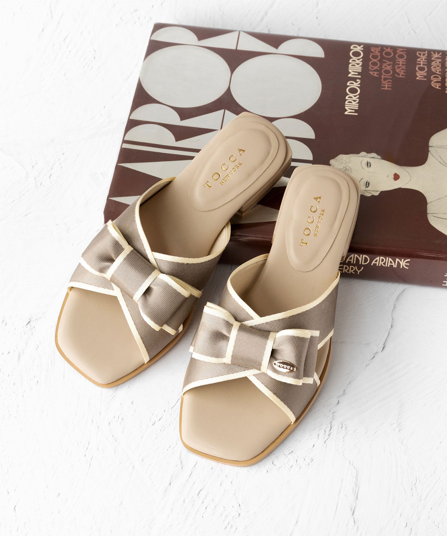 BICOLOR RIBBON FLAT SANDALS – TOCCA OFFICIAL SITE